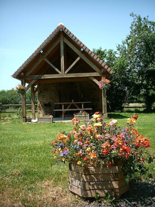 Gite : La Cochetiere : Ancienne Ferme 18Eme Villa Le Grais Exterior photo